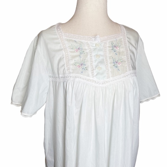 Vintage 80s Pale Blue Embroidered Floral Lace Angelcore Nightgown - Picture 5 of 7